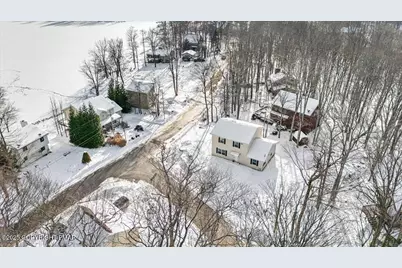  2460 Winding Way, Tobyhanna, PA 18466 - Photo 2