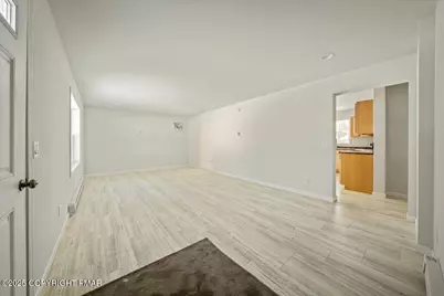  2460 Winding Way, Tobyhanna, PA 18466 - Photo 4