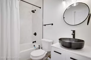 8473 Bumble Bee Way, Tobyhanna, PA 18466 - Photo 16