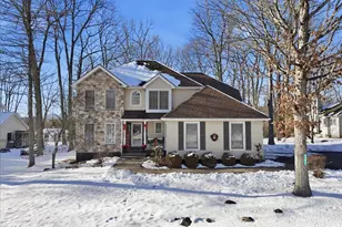 161 Escoll Dr, East Stroudsburg, PA 18301 - Photo 2