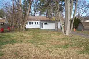 118 Barnum St St, East Stroudsburg, PA 18301 - Photo 2