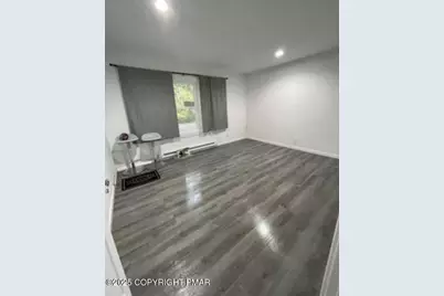  110 Center Avenue, Mount Pocono, PA 18344 - Photo 10