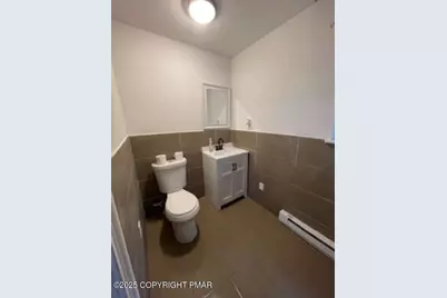  110 Center Avenue, Mount Pocono, PA 18344 - Photo 16