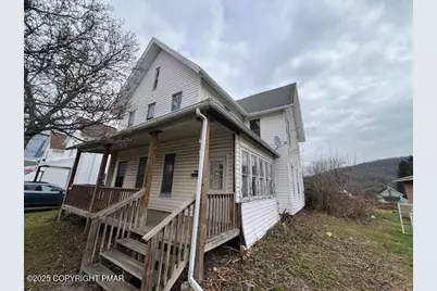  114 N Higgins Avenue, Sayre, PA 18840 - Photo 4