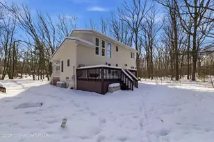 811 Paddock Ct, Lords Valley, PA 18428 - Photo 30