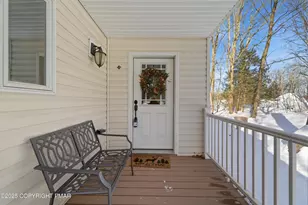 811 Paddock Ct, Lords Valley, PA 18428 - Photo 28