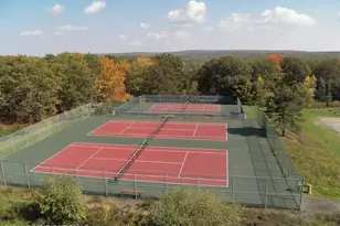 811 Paddock Ct, Lords Valley, PA 18428 - Photo 38