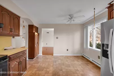  589 N Main Street, Plains, PA 18705 - Photo 10