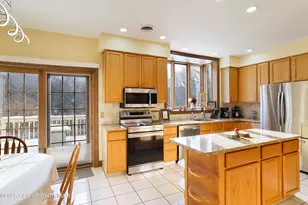 514 Highlawn Dr, East Stroudsburg, PA 18302 - Photo 14