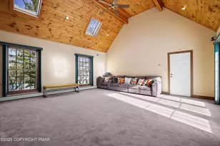 514 Highlawn Dr, East Stroudsburg, PA 18302 - Photo 16