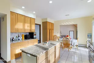 514 Highlawn Dr, East Stroudsburg, PA 18302 - Photo 18