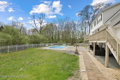  514 Highlawn Drive, East Stroudsburg, PA 18302 - Photo 10