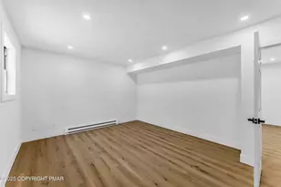 2127 Bushkill Cir, Bushkill, PA 18324 - Photo 38