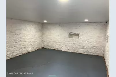  106 Burry Lane, Cresco, PA 18326 - Photo 6