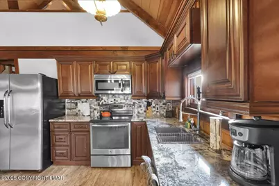  7515 Crestview Drive, Tobyhanna, PA 18466 - Photo 10