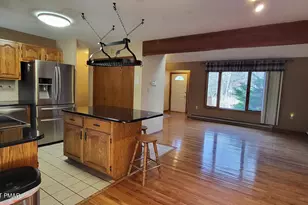 228 Edinburgh Rd, Bushkill, PA 18324 - Photo 8