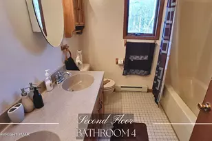 228 Edinburgh Rd, Bushkill, PA 18324 - Photo 34