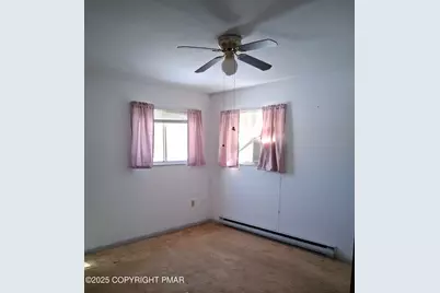  218 Mohican Road, Canadensis, PA 18325 - Photo 16