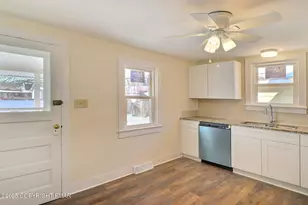 17 Park St, East Stroudsburg, PA 18301 - Photo 10