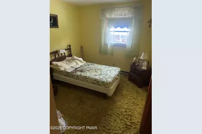  1045 Lincoln Avenue, Nanticoke, PA 18634 - Photo 4