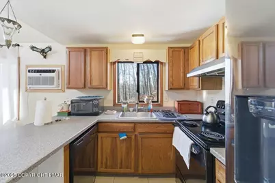  8124 Gallahad Pass, East Stroudsburg, PA 18302 - Photo 10