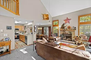 484 Spruce Dr, Tannersville, PA 18372 - Photo 6