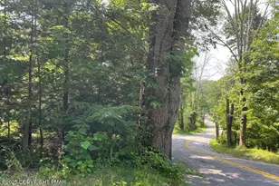 410 Hunters Farm Rd, Henryville, PA 18332 - Photo 10