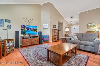  317 Golden Oaks Drive, White Haven, PA 18661 - Photo 8