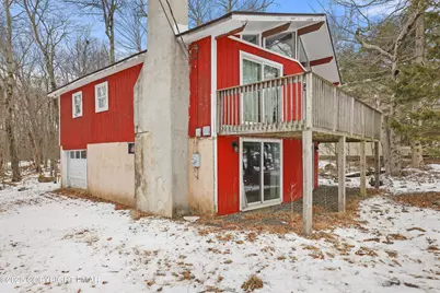  765 Country Place Drive, Tobyhanna, PA 18466 - Photo 6