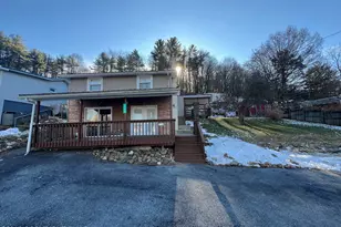 3790 Redbud Dr, Northampton, PA 18067 - Photo 2