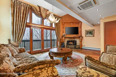  298 Overlook Way, Tannersville, PA 18372 - Photo 2