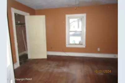  146 Buttonwood Street, Jessup, PA 18434 - Photo 10