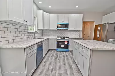  557 Marco Way, East Stroudsburg, PA 18302 - Photo 4