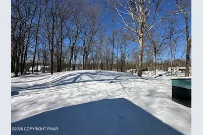  147 Pocono Boulevard, Bushkill, PA 18324 - Photo 4