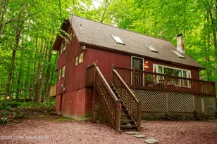 111 Oswayo Dr, Pocono Lake, PA 18347 - Photo 2