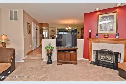  103 Franklin Court, Bethlehem, PA 18020 - Photo 6