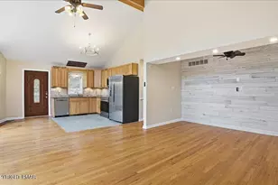 2318 Sunbird Ct, Henryville, PA 18332 - Photo 14