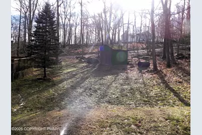  203 Chickadee Way, East Stroudsburg, PA 18302 - Photo 16