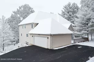 205 Osprey Way, East Stroudsburg, PA 18302 - Photo 2