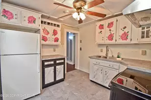 768 Main St, Stroudsburg, PA 18360 - Photo 8