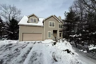 132 Laurel Ct, Tannersville, PA 18372 - Photo 2