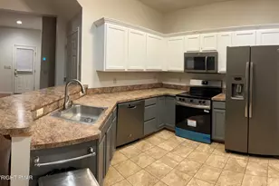 132 Laurel Ct, Tannersville, PA 18372 - Photo 8