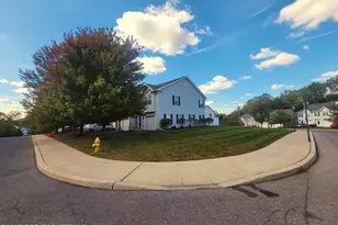 701 Trout Creek Ln, Allentown, PA 18103 - Photo 2