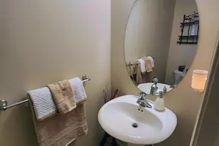 701 Trout Creek Ln, Allentown, PA 18103 - Photo 32