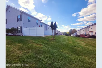  701 Trout Creek Lane, Allentown, PA 18103 - Photo 4