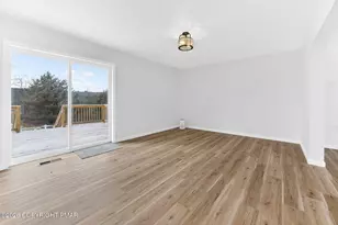 5693 Neola Rd, Stroudsburg, PA 18360 - Photo 8