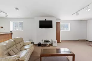 75 Hilltop Cir, East Stroudsburg, PA 18302 - Photo 34