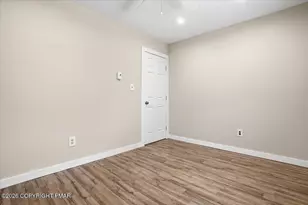 401 Clearview Dr, Long Pond, PA 18334 - Photo 22