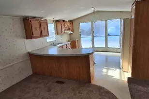 22 Jane St, Stroudsburg, PA 18360 - Photo 2