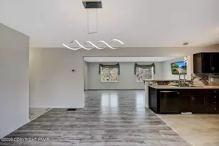 1013 Bear Swamp Rd, East Stroudsburg, PA 18302 - Photo 18